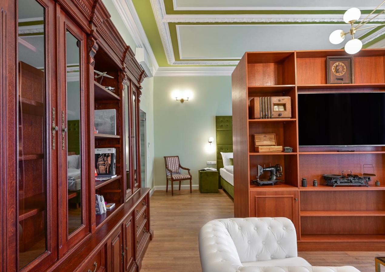Garden Court מלון 4*